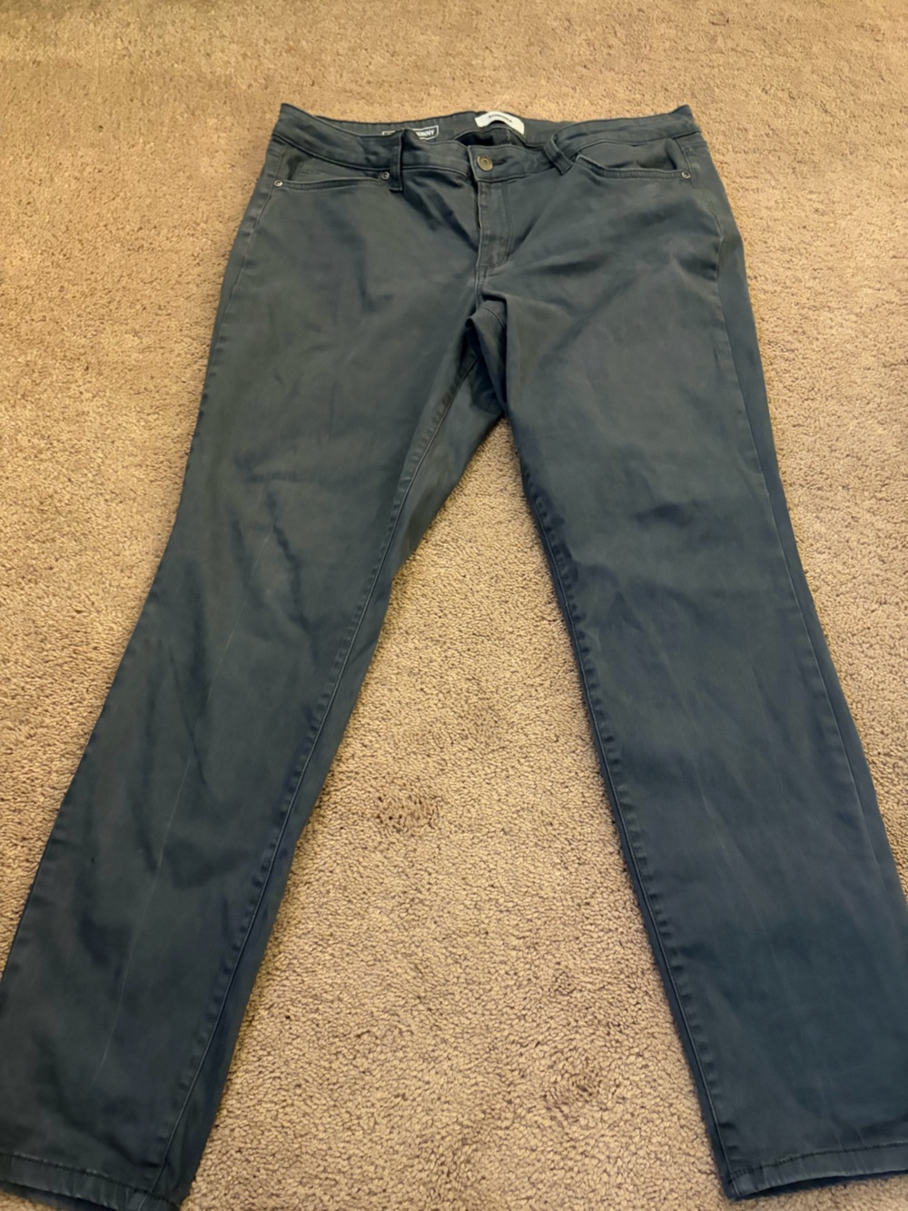 Women's Straight-Leg Jeans in Charcoal Gray - Picture 1 of 3